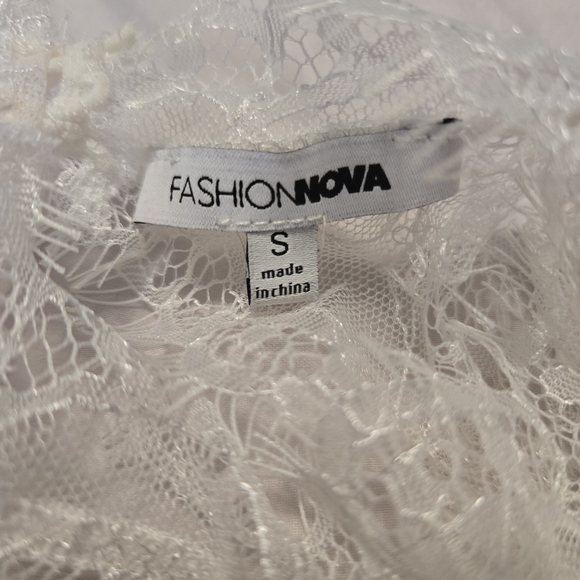 Fashion Nova Without A Trace Lace Dress - White. Size S. - Picture 14 of 14